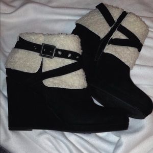 Wedged ankle boots size 9